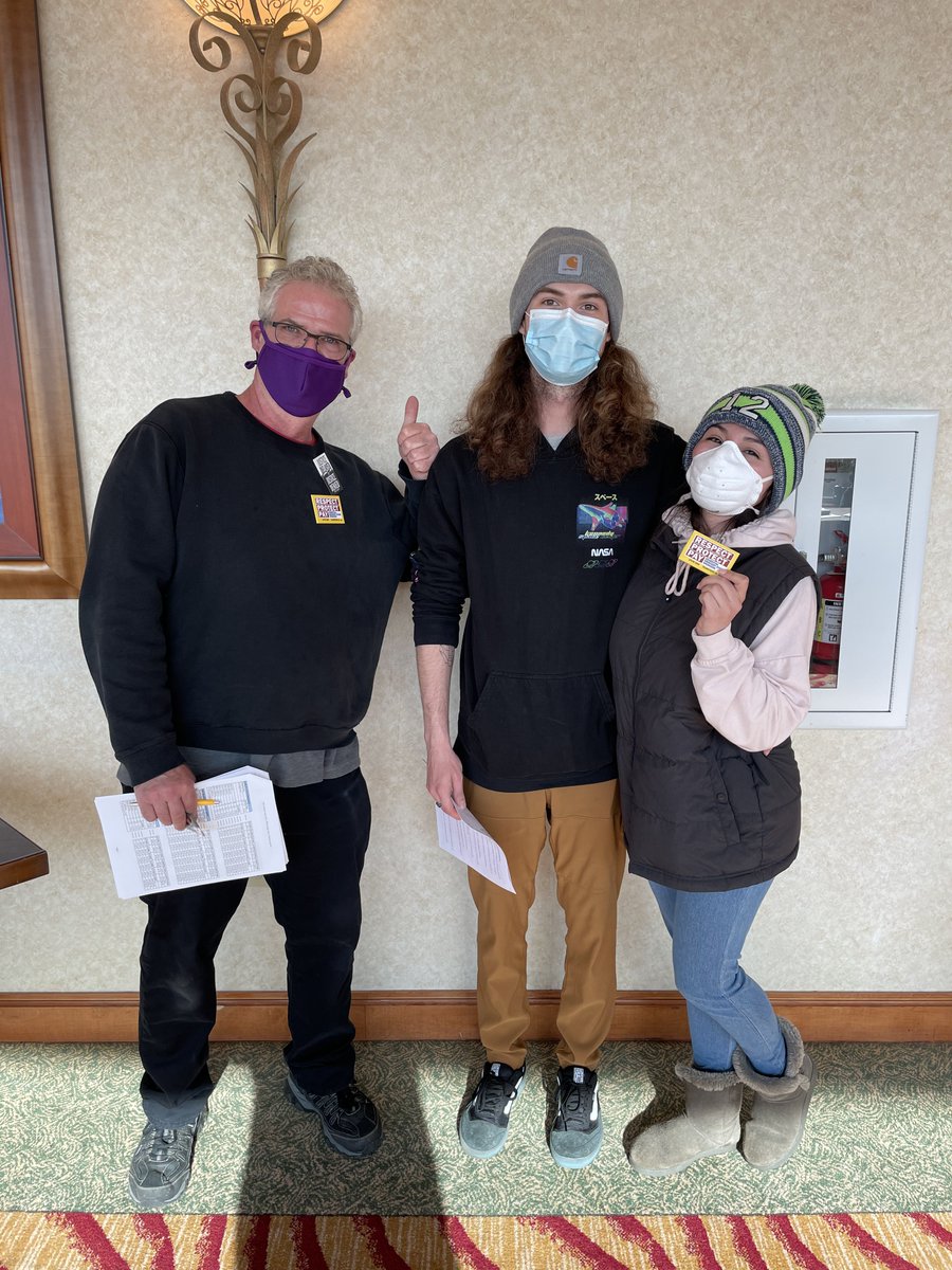 Fred (Home), Jerred (clicklist), and Sadie (grocery) all work at Fred Meyer 682 in Maple Valley. They came as a family to learn about the contract and vote!

Voting is open until 12 PM today and again from 4 - 8 PM at the Meydenbauer Center in Bellevue.