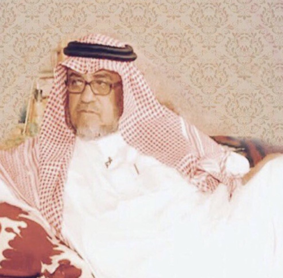اذكروا والدي بدعوة صالحة في هذه الليلة المباركة .
اللهم اغفر له وارحمه وتجاوز عنه ونجه من عذاب النار وعذاب القبر واسكنه الفردوس الاعلى من الجنة مع النبيين والصديقين والشهداء 
#محمد_اليتيم