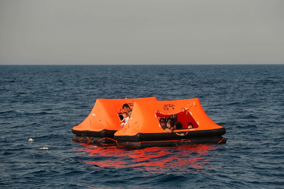 7/ - In at least 22 incidents labeled "prevention of departure", migrants were placed in life rafts and left adrift at sea; in 2 confirmed cases, asylum seekers, including women and children, had already landed on Greek soil before being removed and sent back to Turkey...