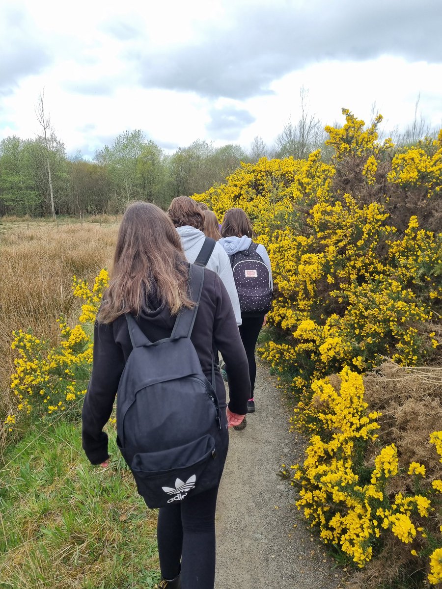 We've had the most fantastic day ever on our training walk!☀️🌸 We even managed to successfully put up the dreaded tent 😬 can't wait to do it all again in a few weeks 😅 @DennyDofE