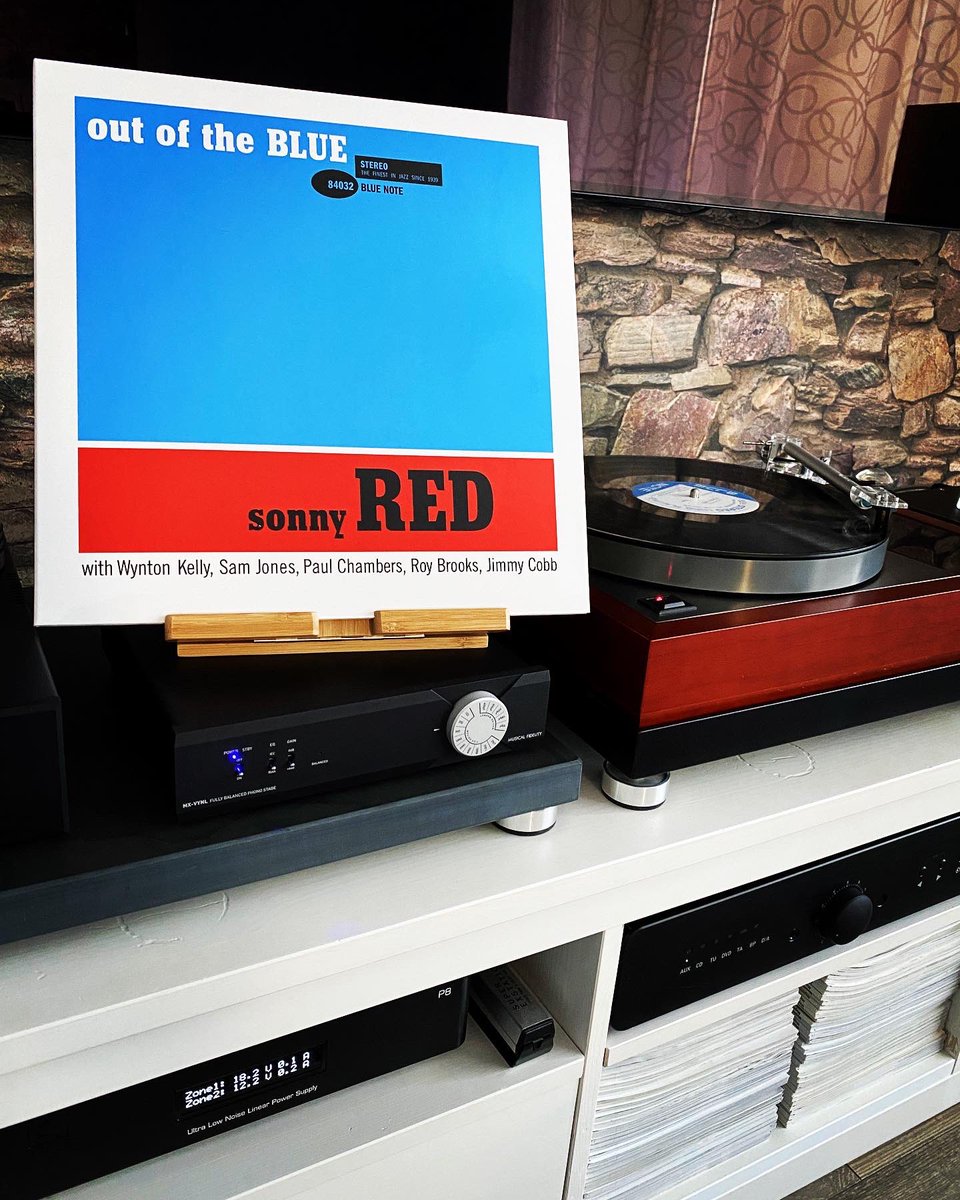AudioHiFiStereo's tweet photo. Sonny Red @ out of the BLUE 🎷

@bluenoterecords #sonnyred #tonepoet #bluenoterecords #bluenote #vinylcollection https://t.co/EswqVah1bJ