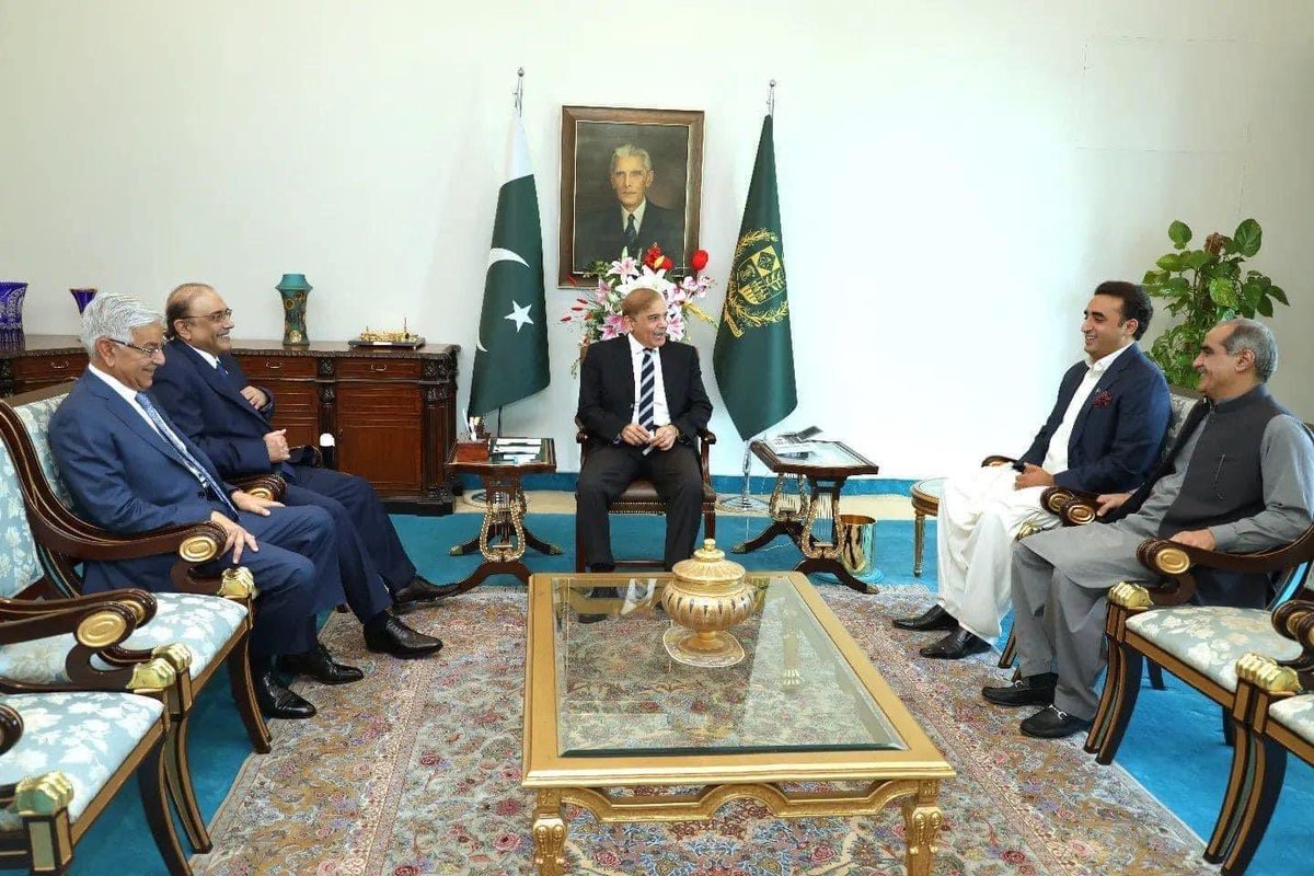 Imran Riaz Khan tweet media