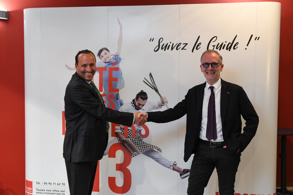 Christian Malaterre président de la Cité des Métiers depuis 2018, passe la main à <a href="/fabricegreffet/">Fabrice GREFFET</a> élu à l'unanimité par le conseil d'administration. 💪
Bon vent à Christian Malaterre et merci pour tout !
Et ravi.e.s de pouvoir porter avec <a href="/fabricegreffet/">Fabrice GREFFET</a> de nouveaux projets !