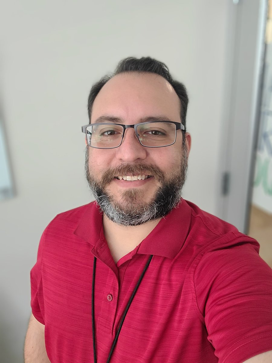 Happy Birthday, <a href="/gayajefferson/">Gaya Jefferson M.Ed. 🌳✨️</a>! Wishing you the best today and everyday! #RISD <a href="/PLinRISD/">Professional Learning RISD</a> 🎉🎂🎁