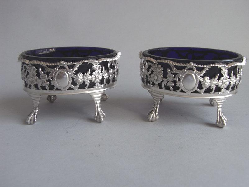 An exceptionally fine pair of George IV cast cellars made in London in 1823 by Charles Fox. The salts are mounted on four claws and ball feet. Discover fine antique silver from Mary Cooke Antiques at The Art &amp; Antiques Fair Olympia this June.

Link in the bio✨