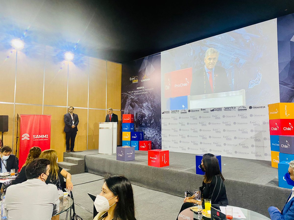 ProChile_Antofa's tweet photo. #ahora
Empresas beneficiarias de @ProChile participan en “Rueda de Negocios" en el marco de #Expomina Perú 2022, en la ciudad de Lima 🇵🇪👏👷‍♂️

@prochile_pe https://t.co/FjZqDnuME7