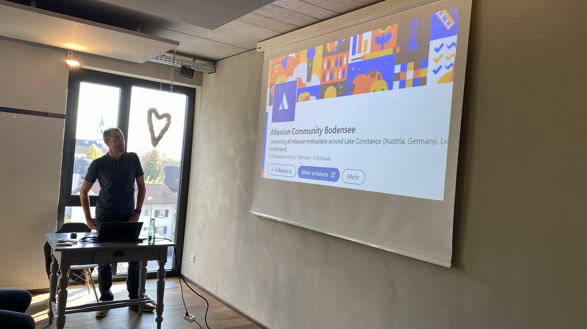 <a href="/ImmlerAndreas/">Andreas Immler</a> eröffnet die 14. <a href="/aug_bodensee/">ACE Bodensee</a> - ein super Gefühl wieder mal mit Kunden, Kollegen, Gleichgesinnten und Freunden live in den Austausch zu gehen 👌<a href="/communardo/">kommunardo</a> <a href="/Atlassian/">Atlassian</a>