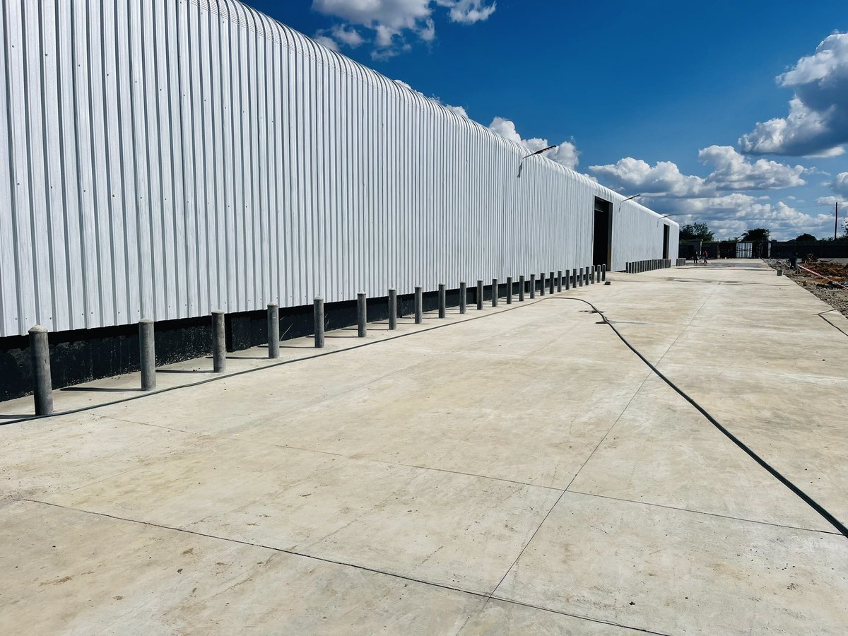 citiworkx's tweet photo. 18hrs to site handover. 
Tenants moves in 48hours. 

#warehousing 
#commercialrealestate 

🏗🦺🚧
For more info 
Call : 260969592464/260966810075
Email: citiworkx@gmail.com
            Info@citiworkx.com
Website: https://t.co/YmPbGbo0lA

CITIWORKX ZAMBIA LTD 🇿🇲 https://t.co/wxUTCTpBUZ