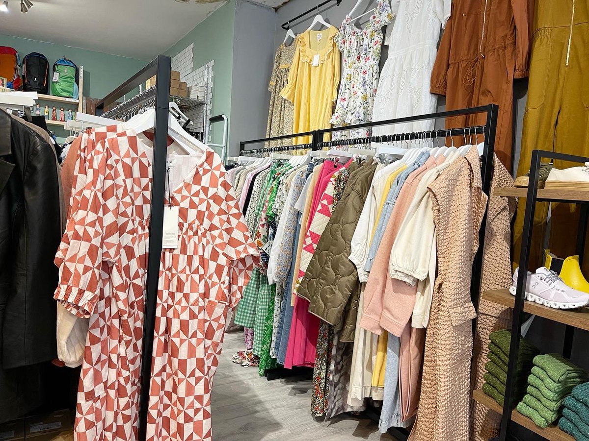 👉 Competition Time 

Win a £100 Gift Card to Stockport’s popular fashion store <a href="/old_town_store/">Old Town General Store</a> 

To Win: 

1 - Follow <a href="/stopinstockport/">Stop in Stockport</a> 
2 - Follow <a href="/old_town_store/">Old Town General Store</a> 
3 - Retweet this post  

Winner announced Wednesday 4th of May • selected at random off our socials 🎩 🙌

#ad
