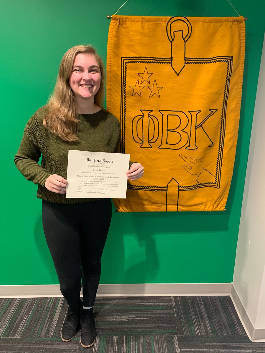 Sarah82473406's tweet photo. My #PBKSelfKey photo after induction yesterday!🤗 Excited to join the @UofNorthDakota chapter of @PhiBetaKappa! #2022PBK https://t.co/0UPiNF2QZn
