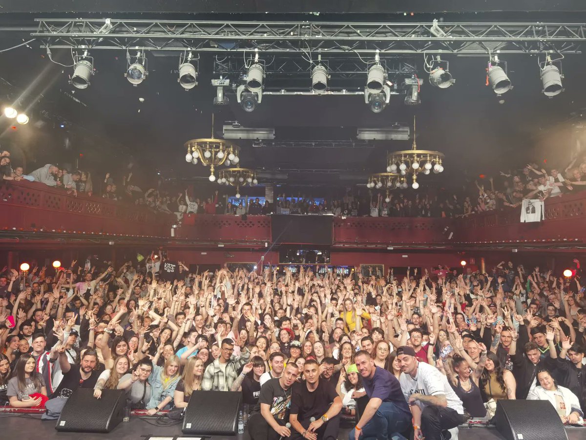 Increíble fin de semana en Barcelona y Lleida.
Nos vemos el Viernes en Bilbao, Sala Blue Fever y el Sábado en ViñaRock.