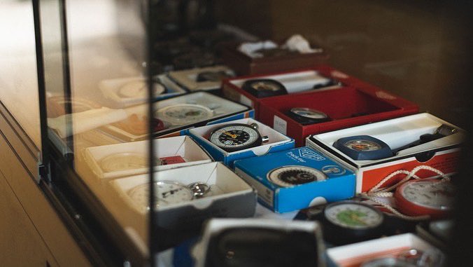 vintageheuercom's tweet photo. Inside the Vintage Heuer lair...

At our HQ, @bowcliffehall , we’ve got some fun and interesting pieces of Heuer memorabilia dotted around.

Book an appointment to visit us! We’re free Monday to Friday to chat all things Heuer and more.

📸 by @watchgecko https://t.co/2r78TFKI9u