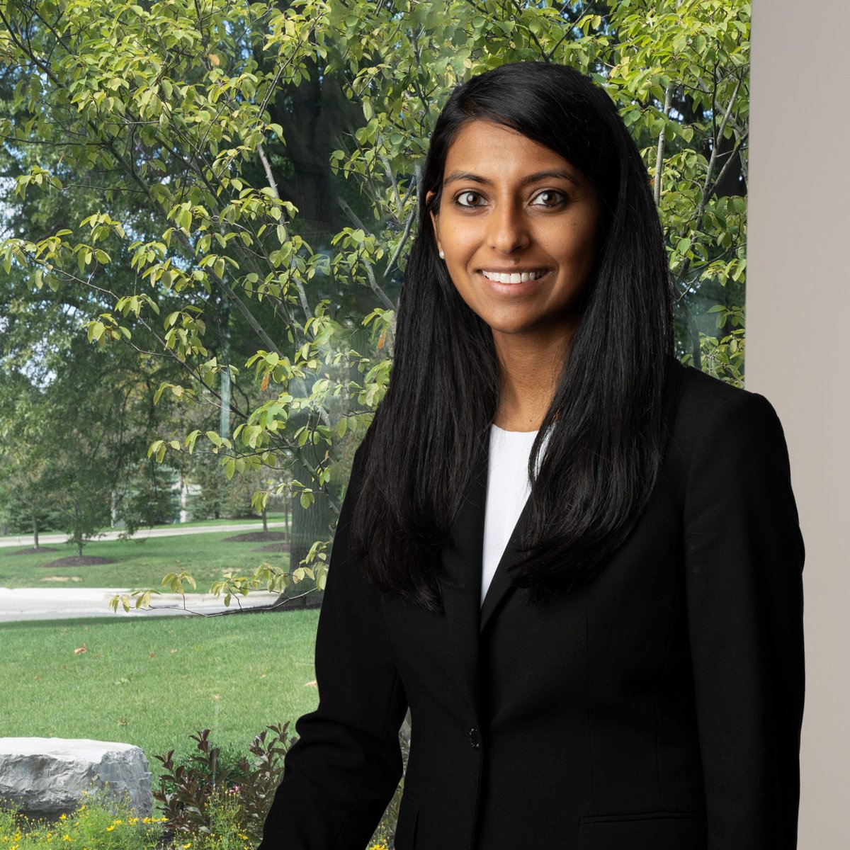 April is Head and Neck Cancer Awareness Month! Today we're joined by Dr. Haritha Reddy from the Cancer &amp; Hematology Centers of West Michigan on Facebook Live to discuss signs, symptoms and treatments.

Tune in at facebook.com/gildasclubgr/l…!