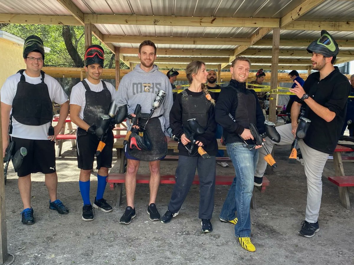 FAUmedEM's tweet photo. Our residents and attendings spent our wellness day battling each other on the paintball fields 💪🏼 Luckily no one needed the ER afterwards 🩹

#emergencymedicine #paintball #goingtofeelthattomorrow #wellness #bruiseseverywhere https://t.co/1RWfu1OFzb