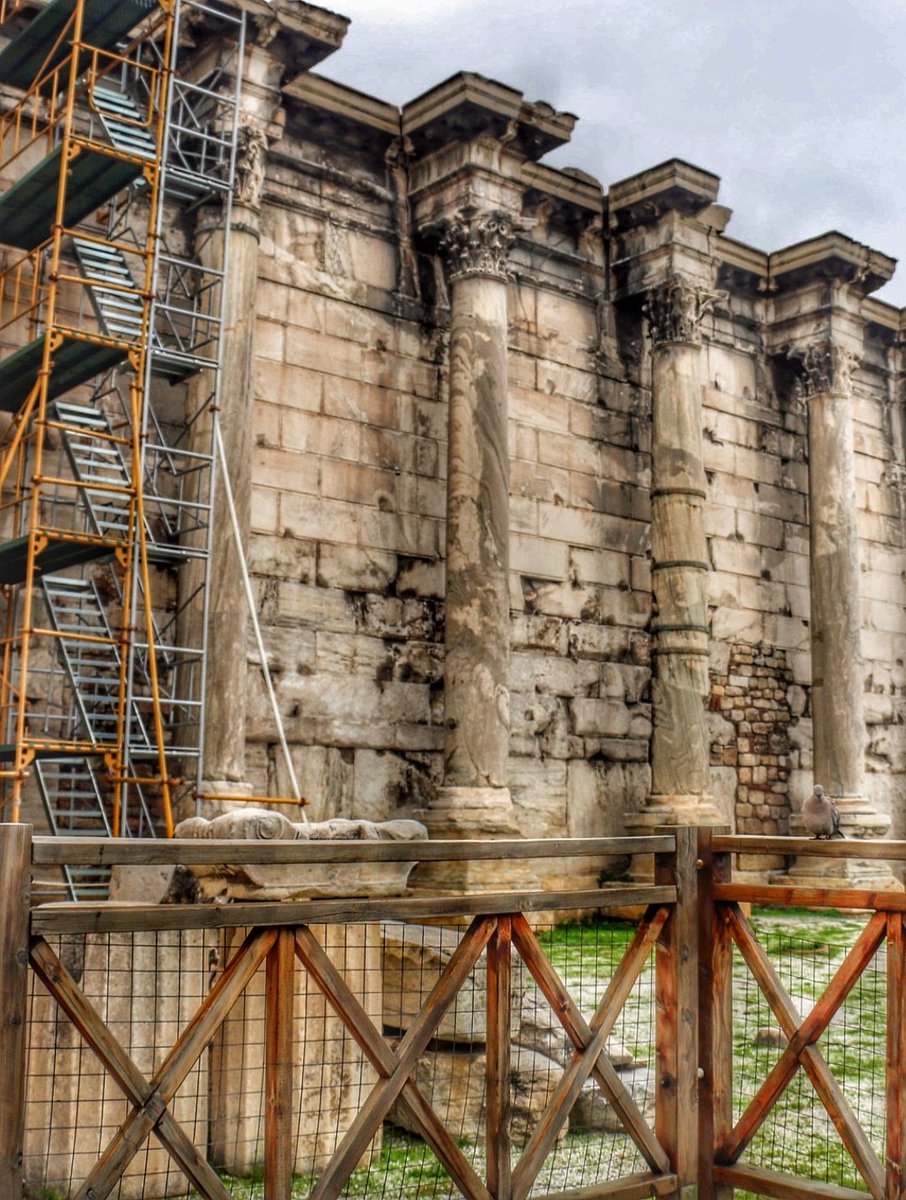 ArysPan's tweet photo. View of Hadrian's Library in Athens. Created by the Roman Emperor Hadrian in 132 CE on the north side of the Acropolis. 
#RomanGreece #Archaeology #Classics https://t.co/z57C9ADcSx