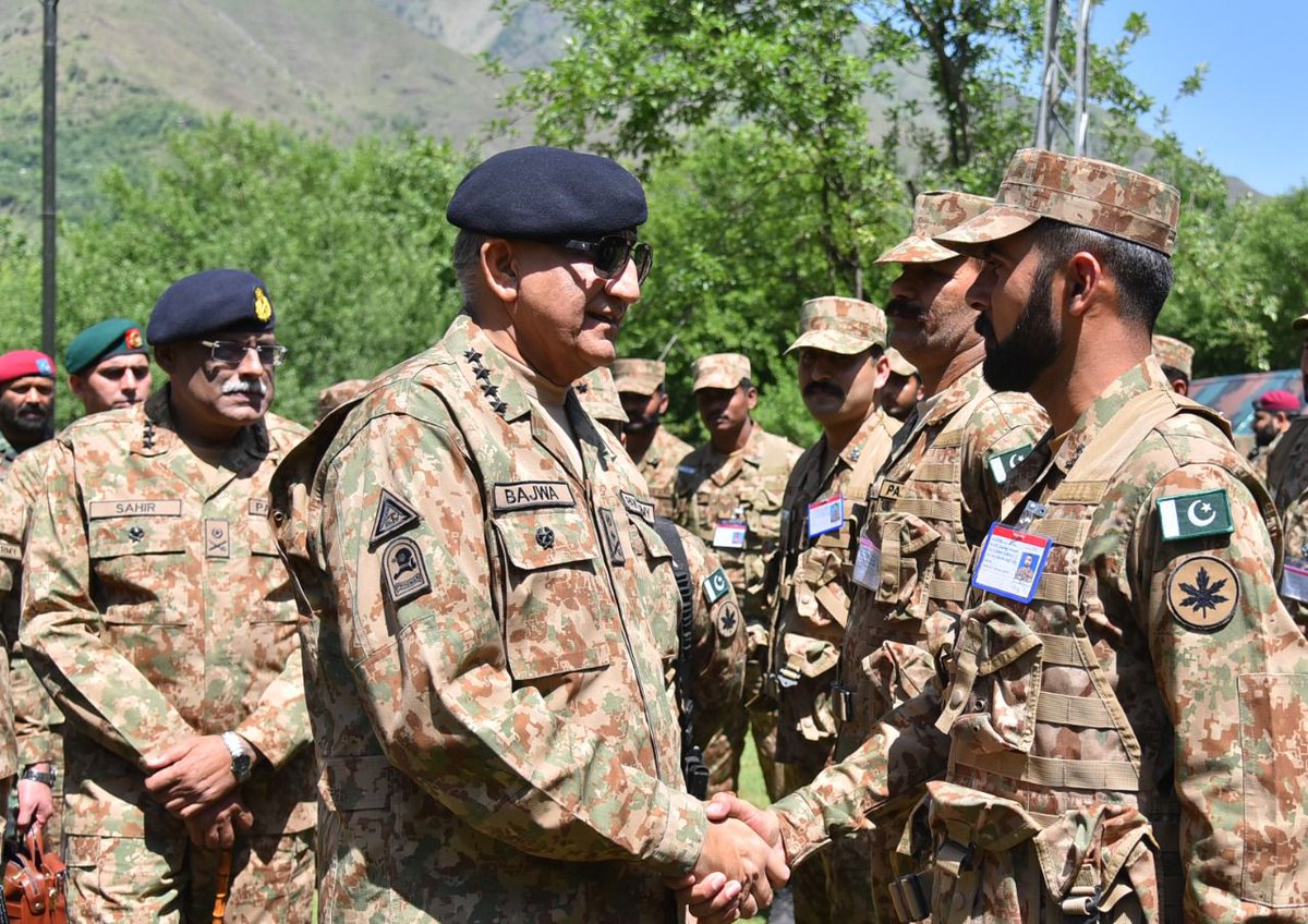 MUSAKHAN648's tweet photo. Sipah Salar on the front lines among Defenders of Kashmir. 

#pakfoujzindabad
#AllahOAkbar
#AJK
#DiscussCoreIssuesOfPak https://t.co/6WF2Dbgkz9