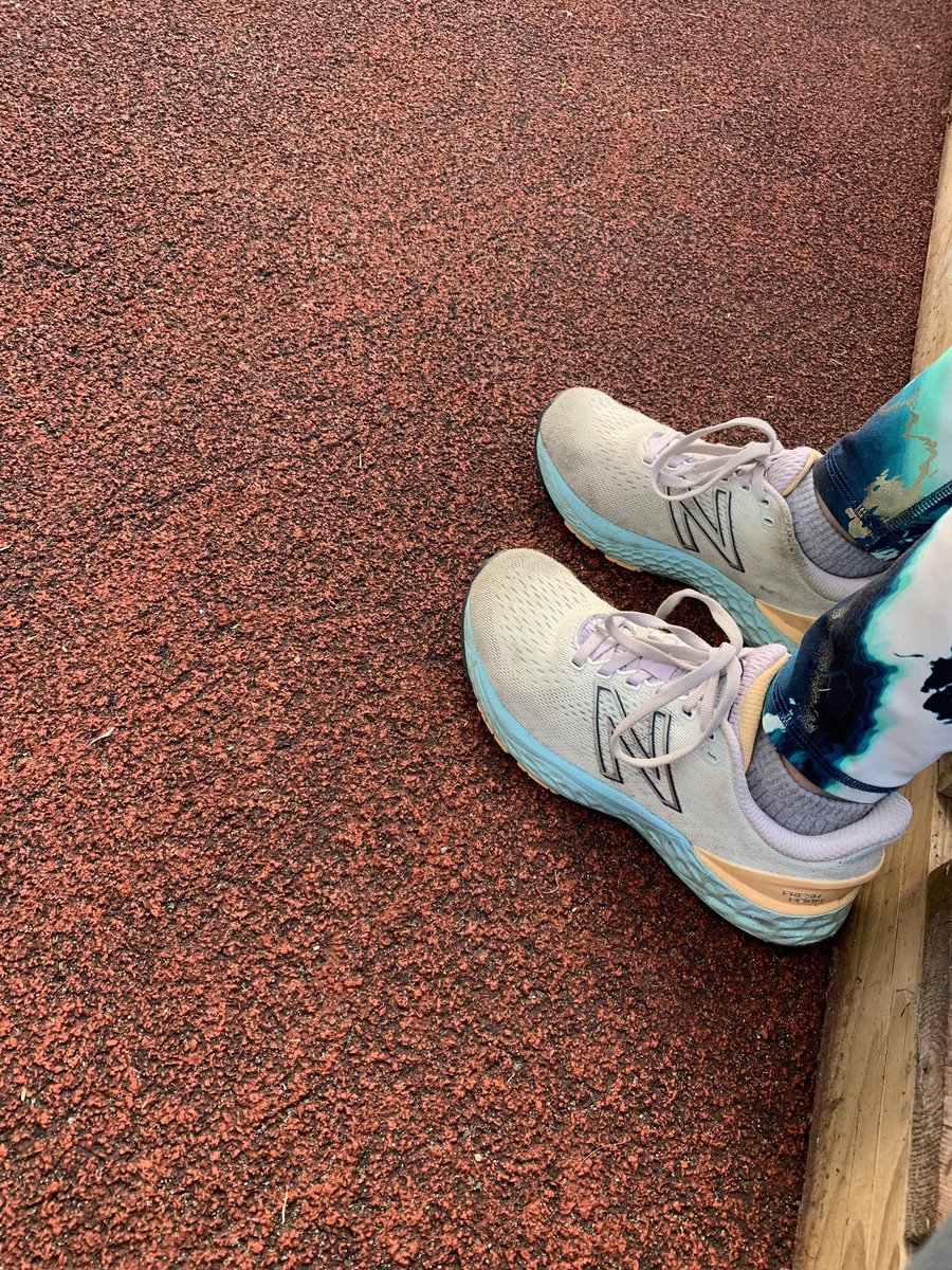 dixondragons's tweet photo. Track Team - over 50 Dragons out at UBC for a beautiful day of competition. Lots of courage and resilience! Ps the last pic is innovative executive functioning 🤩 #dixonpride #honouringself https://t.co/4e40kO2ps7
