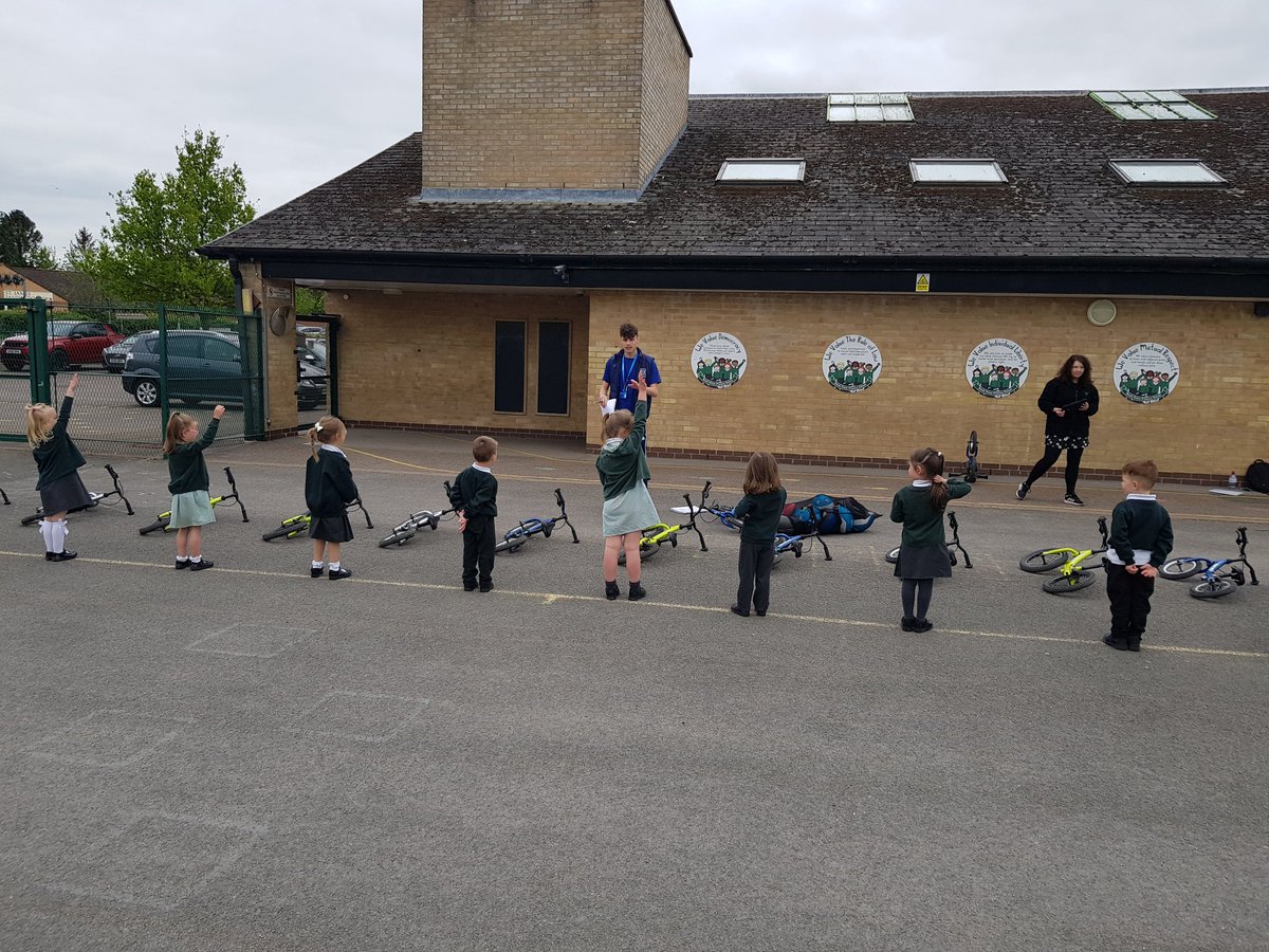 Thanks to Sam from <a href="/MoveMoreCIO/">Move More</a> for our Reception children's first session of #Balanceability this afternoon. Another great way to get our pupils active, teaching important skills for life, and generating LOTS of smiles! <a href="/beech_green/">Beech Green Primary School</a> #activekids #getcycling