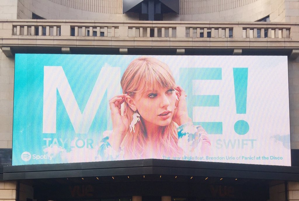 13bettysgarden's tweet photo. all the cute Me! filters, the adorable
merch, seing those huge big
billboards all around and feeling so
emotionally proud, all the
appearances/meetings with fans and
performances 💛 i absolute adore this
era with my whole heart ✨
#3YearsOfME @taylornation13 @taylorswift13 https://t.co/1sV682X2ax