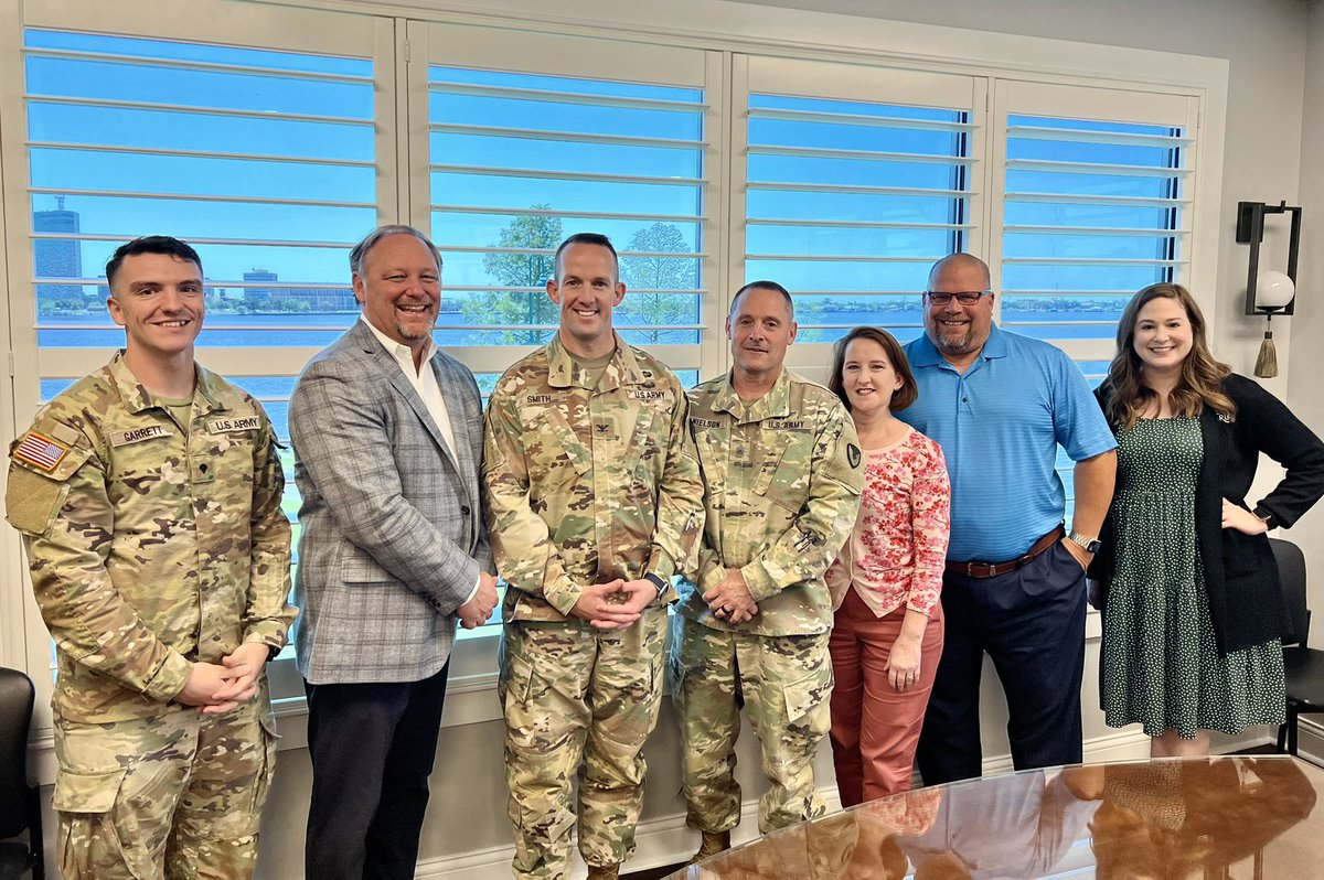 Our team had the pleasure of visiting with U.S. Army JRTC and Fort Polk leadership this morning! We look forward to working together to showcase #VisitLakeCharles as a premier destination for their soldiers, family members, and retirees. 🇺🇸#USArmy #FortPolk