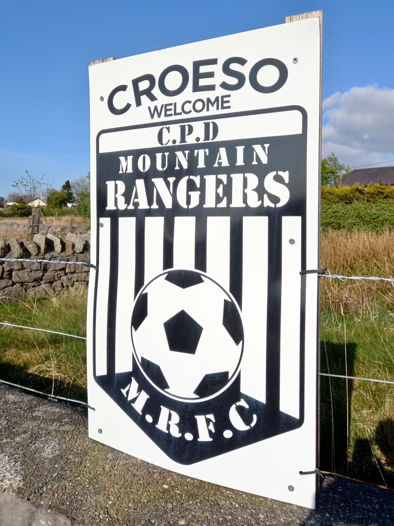 christopher tweet media