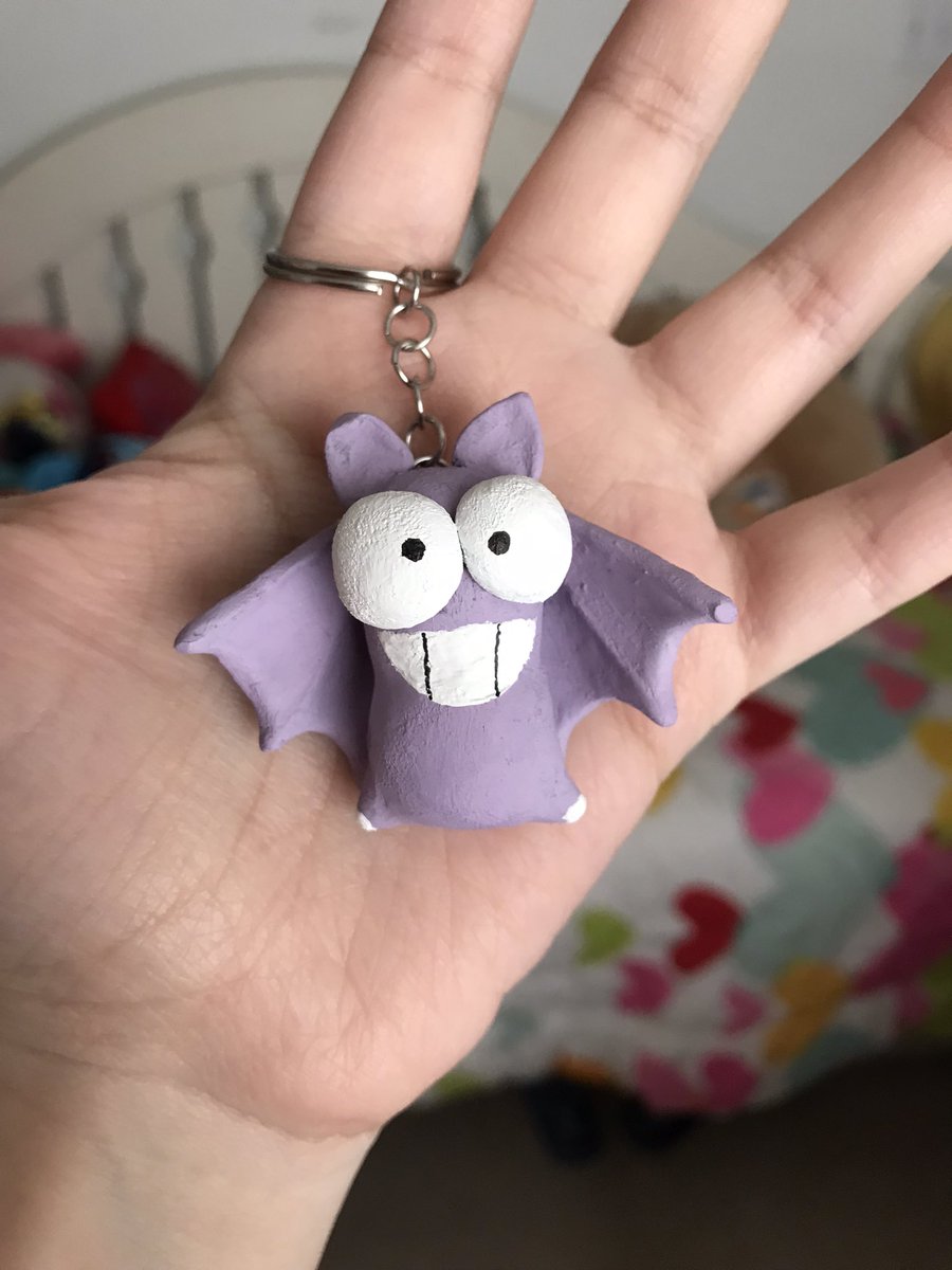 JulyssaMT's tweet photo. Mr. Batty from the first Mother/Earthbound game.

My first commission this year isn't even a drawing 🤷

#art #fanart #sculpture #keychain #mother #earthbound #earthboundzero #earthboundbeginnings #mrbatty https://t.co/d9i0szMdDf