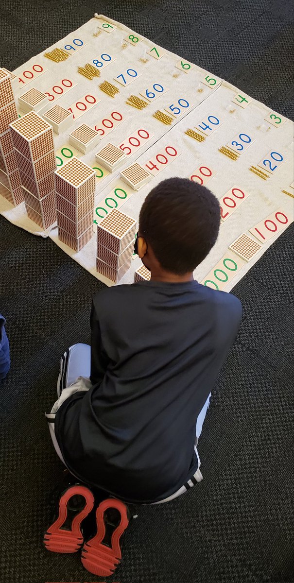 CaedmonMixed's tweet photo. #TheCaedmonStory #CaedmonMath #CaedmonMontessori First and Second Grade visualize and develop understanding of place value and order of numbers. https://t.co/Jg1E3mA6WN