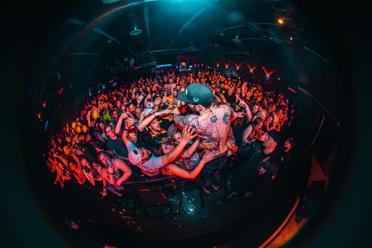 ChrisWebby's tweet photo. Man it feels good to be reunited with the fans out here.. I missed yโall so much !!
Seattle tonight
Bend tomorrow
Ashland Friday
Reno Saturday
Vegas Sunday
Tempe next week
#InappropriateTour ๐๐ป๐ธ https://t.co/aiBpjE0IUM