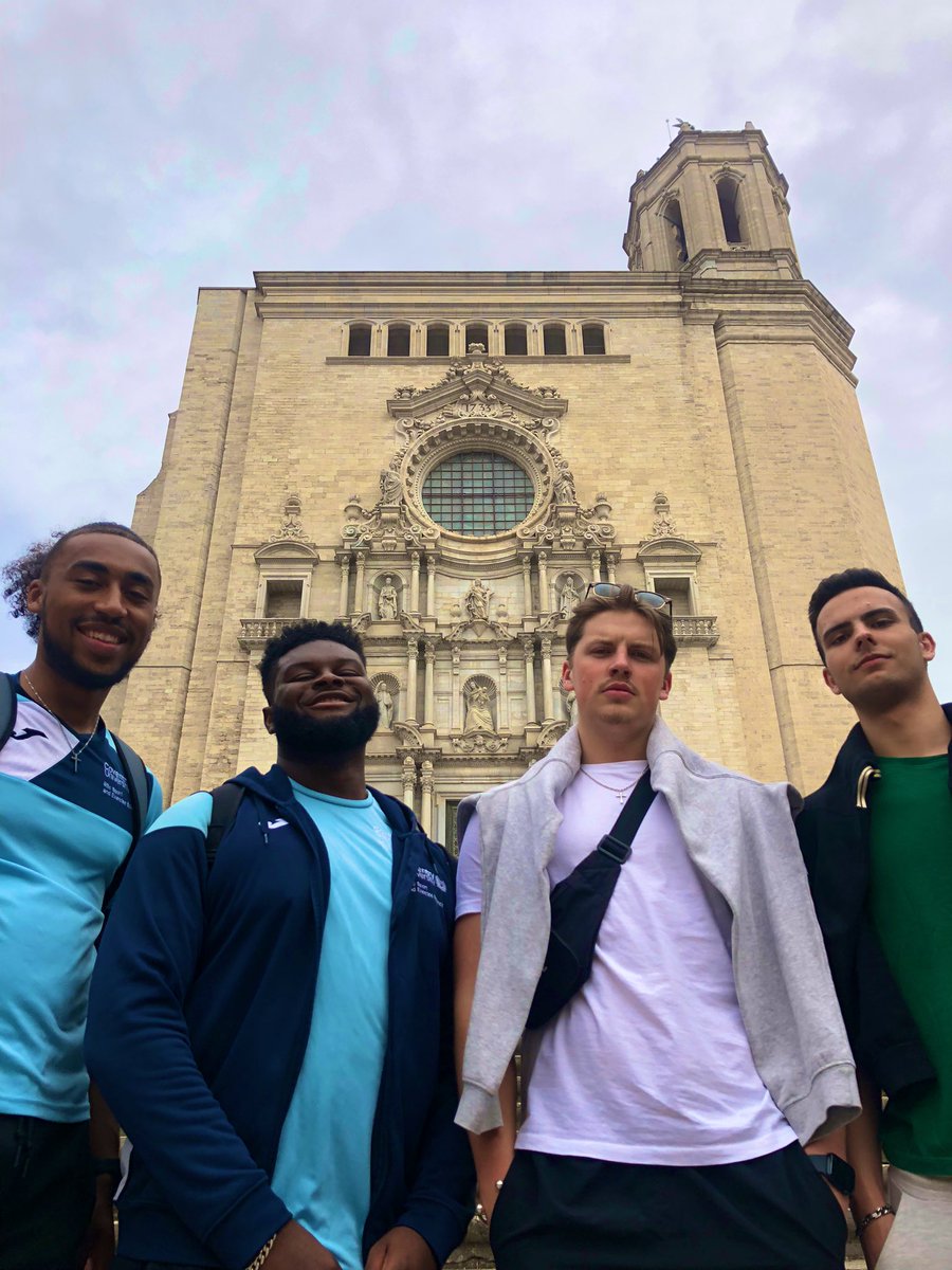 Tourists in Girona <a href="/gabsannim/">Gabriel Annim</a> <a href="/Euge_SES/">Euge_ses</a>