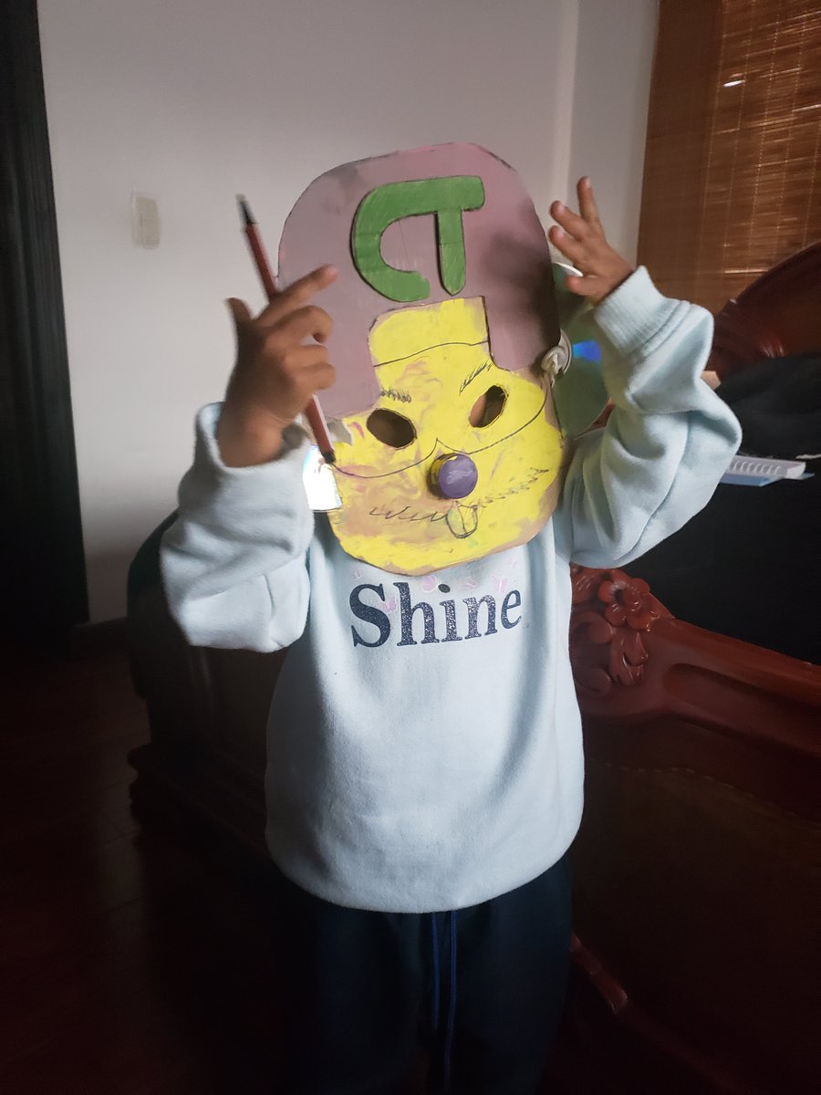 Luisa es una de nuestras finalistas de la Campaña: "Muéstranos el Coopy que hay en ti". Si te gusta su máscara, apóyala con tu voto para que pueda llevarse a casa una linda bici. Plazo para votar: viernes 29 de abril a las 5:00 p.m. 
Mamita: Ángela Pinzón
Agencia: Chía