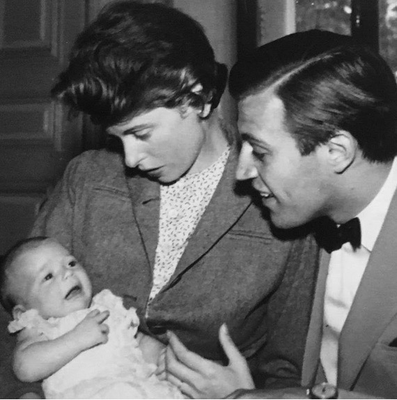 FreckVreeland's tweet photo. #poetrymonth In 1985, I received the terrible news. My first wife Betty was terminally ill with cancer. I stayed by her side where she lay quietly at home, resting. I had been drawn to her vibrancy in our youth, when she had been a glorious butterfly. Full story on my Instagram. https://t.co/NjOnusKDtU