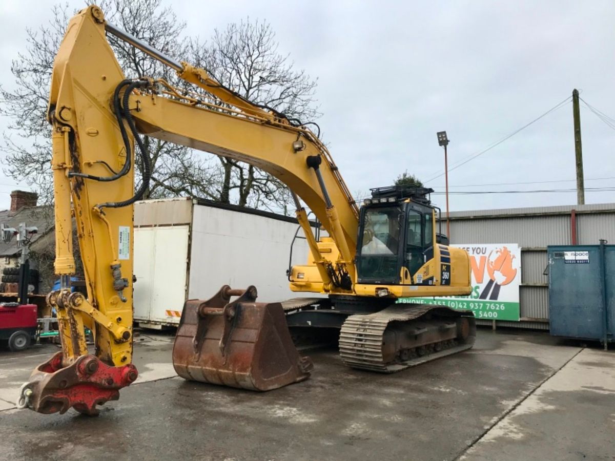 DiggerBidder's tweet photo. For sale: 2014 #Komatsu PC360LC-10 #excavator in excellent condition with vandal guards &amp; one previous owner.

Details: https://t.co/jcuWwCCcjp https://t.co/qKifCVoFKv