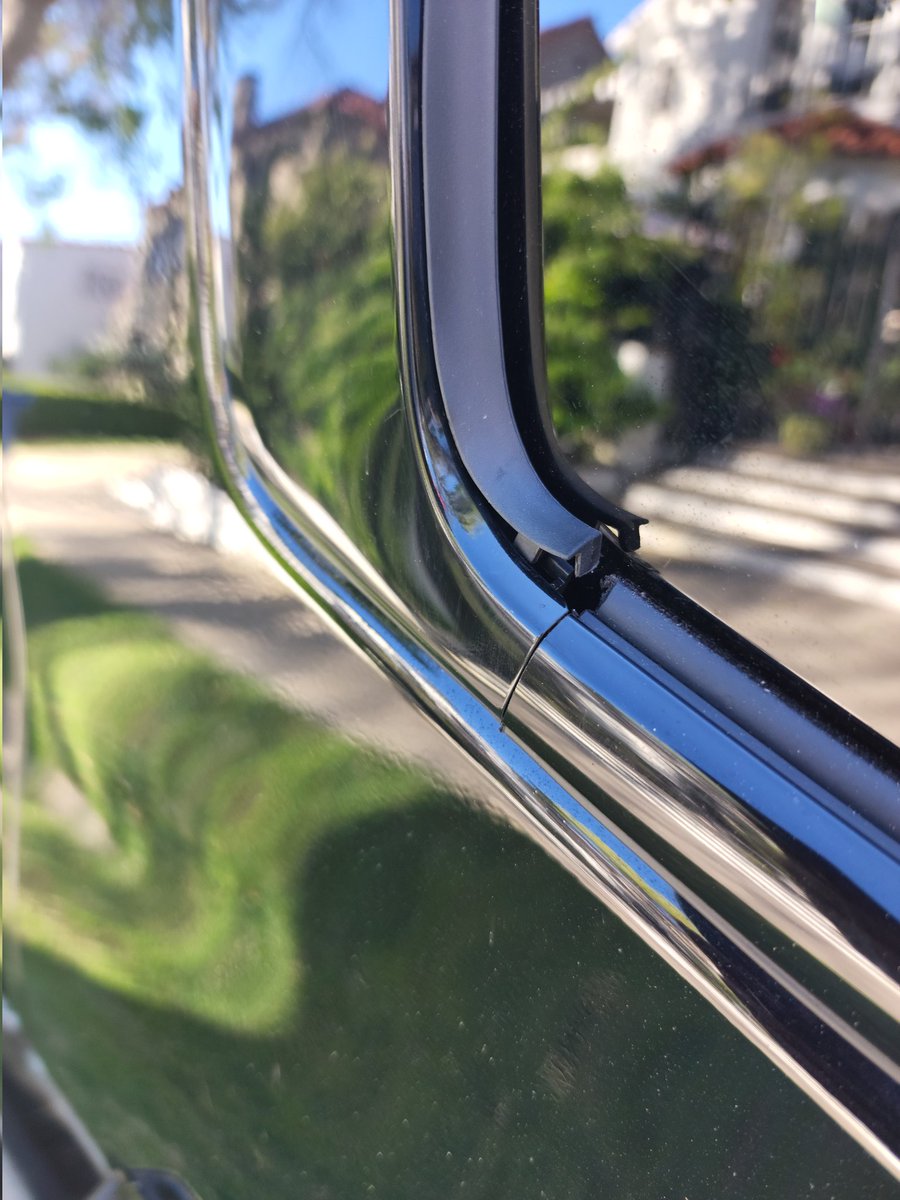 enzerj's tweet photo. @ToyotaCustCare 
Had nothing but problems with my brand new tundra platinum. SRS errors, Trim breaking/falling off. window seal not installed. The epic journey to get a truck that is 1 week old fixed has been one that makes me question if I made the right decision getting one. https://t.co/LZx4KgRJiX