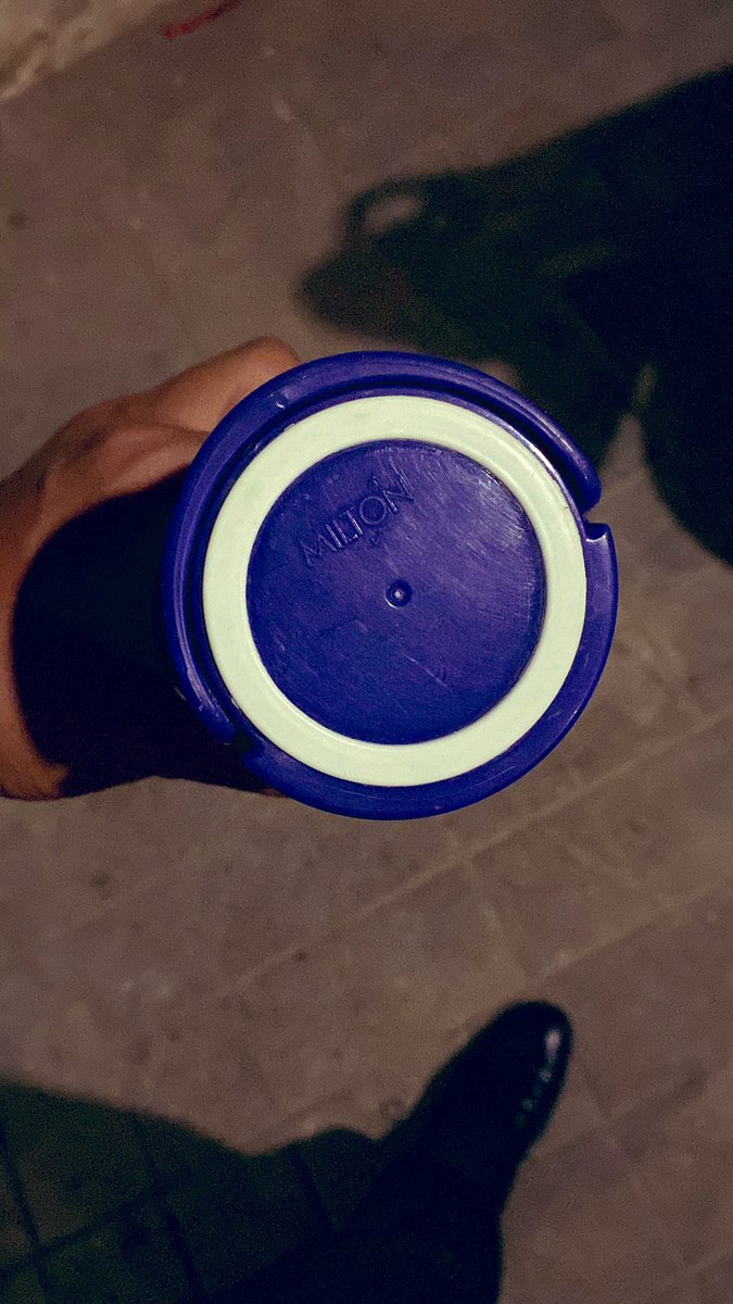 iankitvora's tweet photo. By mistake I forgot travelling water bottle in my 🚘. look the Effect of 44 degrees hot 😳 #Ahmedabad 🥵 #SummerEffects https://t.co/DEFX7JANLq