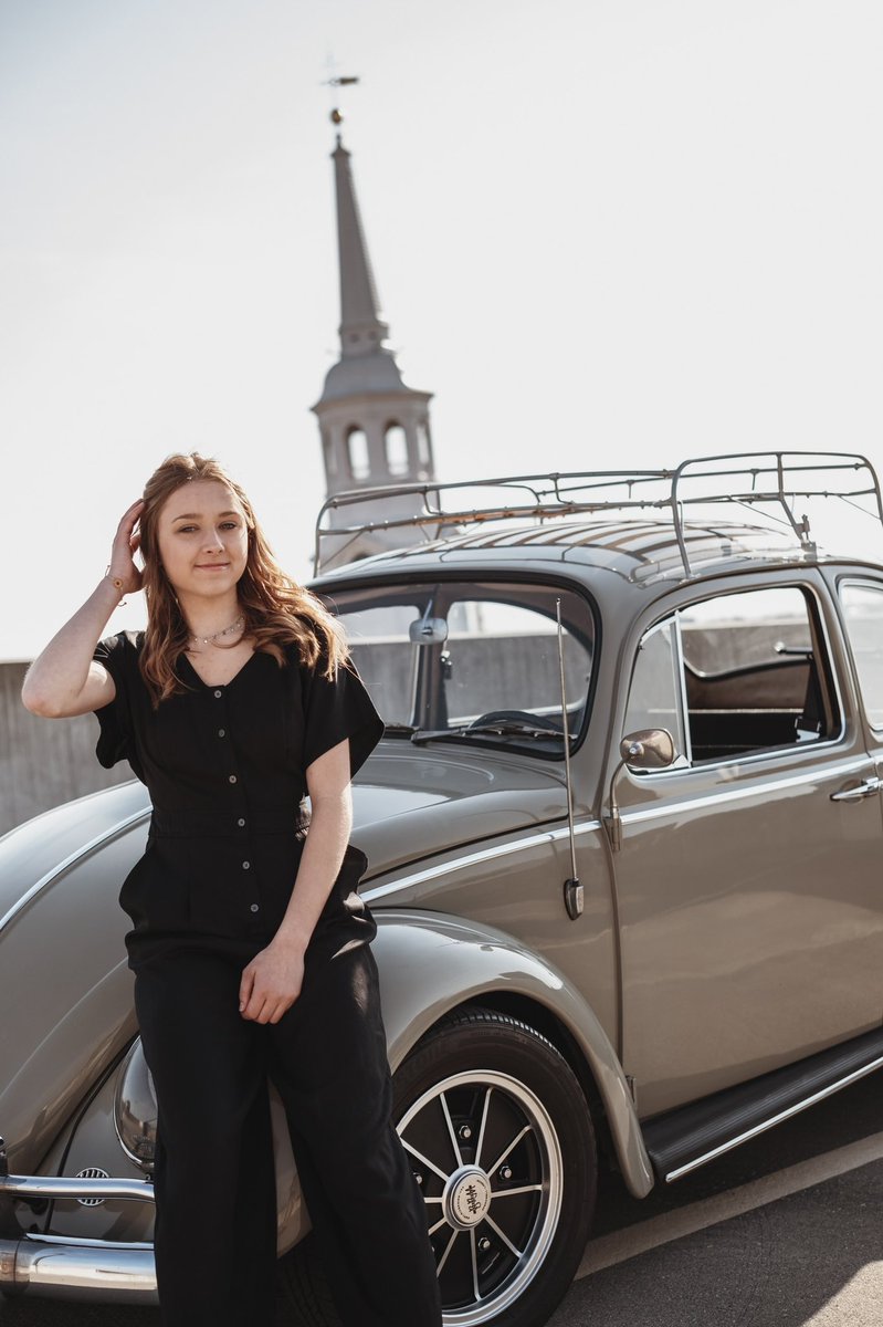 LarryMartinOG's tweet image. Did some senior photos this weekend with the beetle. 
#photography #vwbeetle #portraitphotography