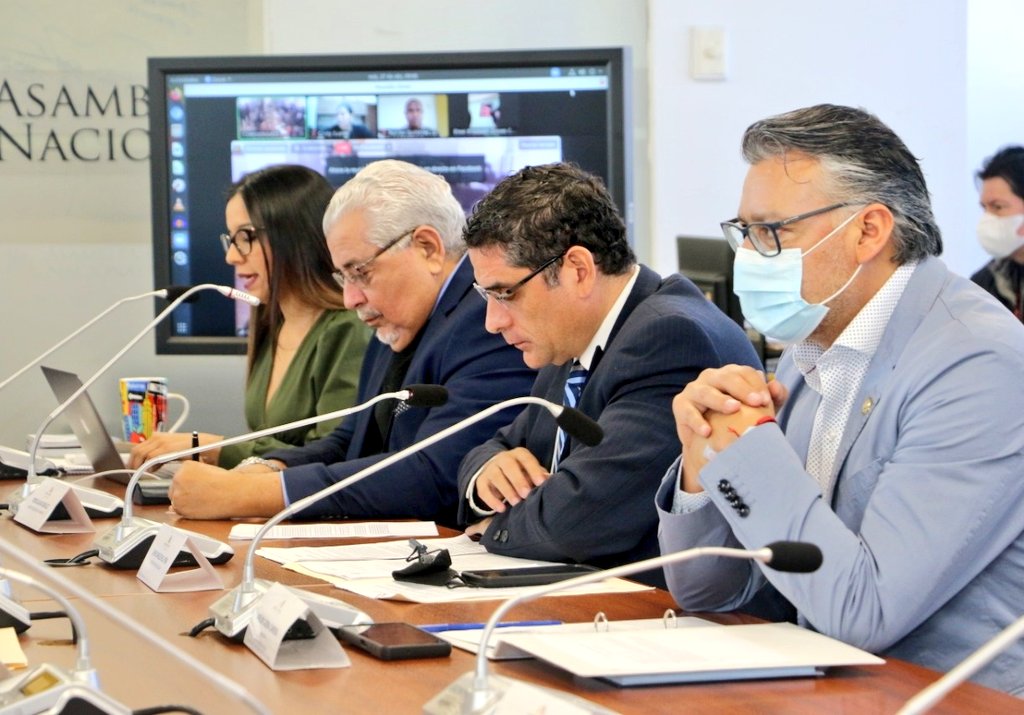 Pedro Álava tweet media