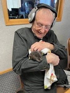 cdcmorrisonmn's tweet image. Little Falls Radio met the newest members of the Pine Grove Zoo family, Brooks and Willow, today! 🦦🦦
facebook.com/FallsRadio/pos…

#KFML #WYRQ #KLTF #RiverOtters #LittleFallsMN #MorrisonCounty