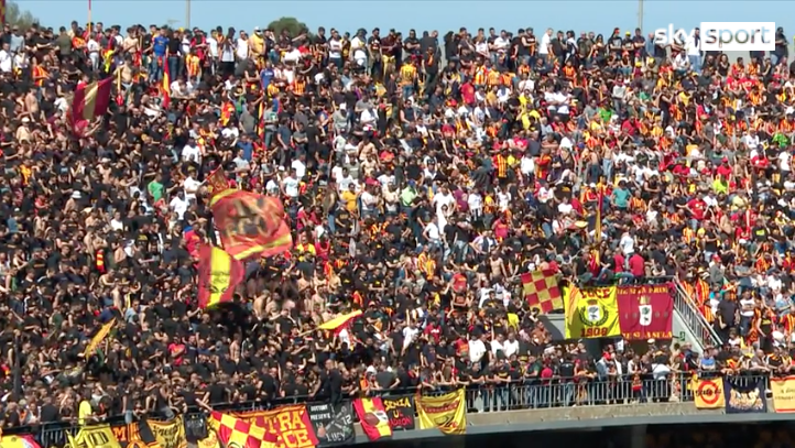 LucaBrindisino's tweet photo. @OfficialUSLecce 2-0 @PisaSC 
Tre spunti da #LeccePisa 2-0
1⃣il supplemento biglietto per vedere giocare #Hjulmand 
2⃣l’all-in vincente di Renè #DePicciotto
3⃣il buon senso verso @LRVicenza
👉https://t.co/mMTMK7VIbX
#LecPis #SerieB #SerieBKT #Lucioni #Coda #Strefezza
#Pisa #Lecce https://t.co/FalJ8M8f7L