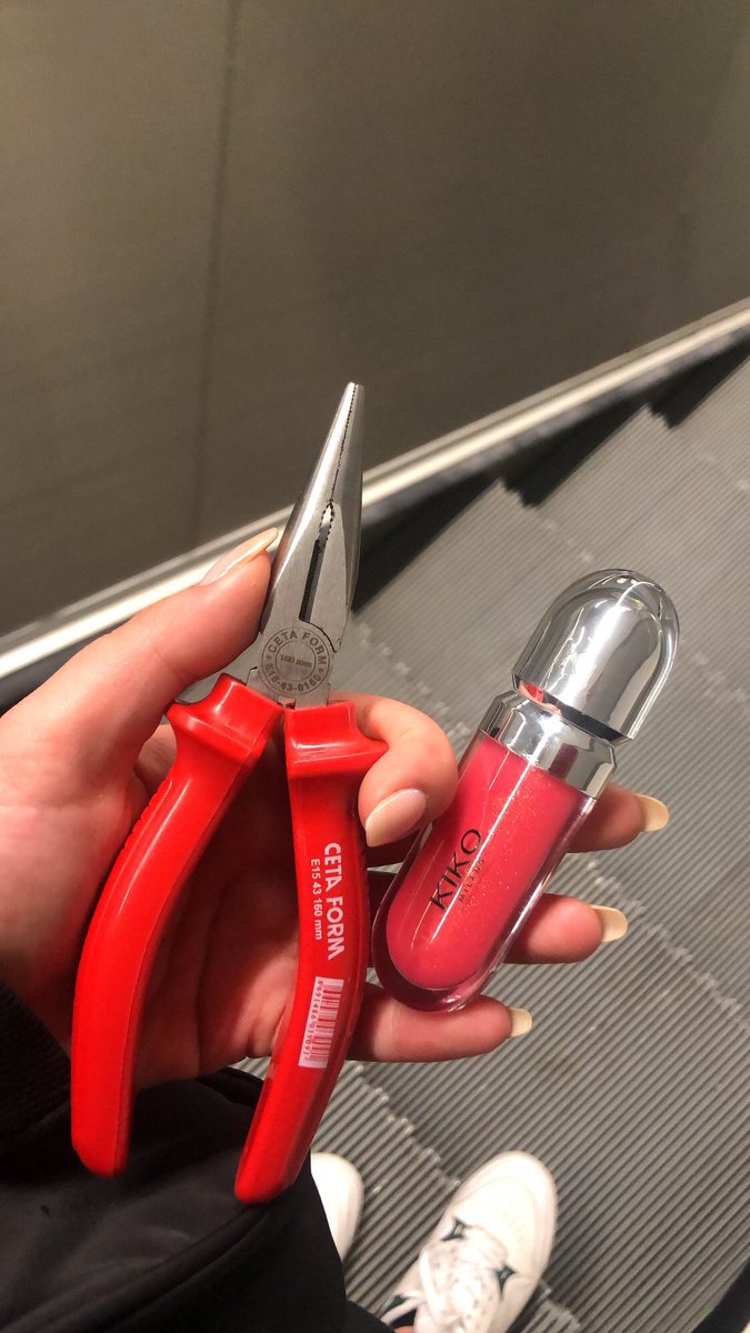 stonerghetto's tweet photo. Şantiyecilikle beybigörllük beraber olmaz diyenler olmuş https://t.co/iOd49V9LbY