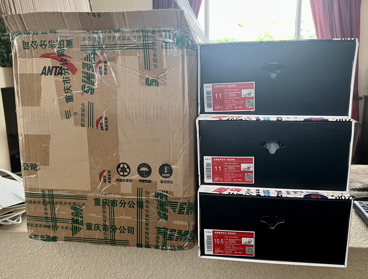 1stTeamTalent's tweet photo. Time to move my sweet @KlayThompson #kicks #sneakers 🏀 Never out of 📦; 3 pairs. #DubNation #NBA #NBAPlayoffs #Warriors
RT’s appreciated! @galvez82 @JustFreshKicks https://t.co/6ZtMdIcxIe