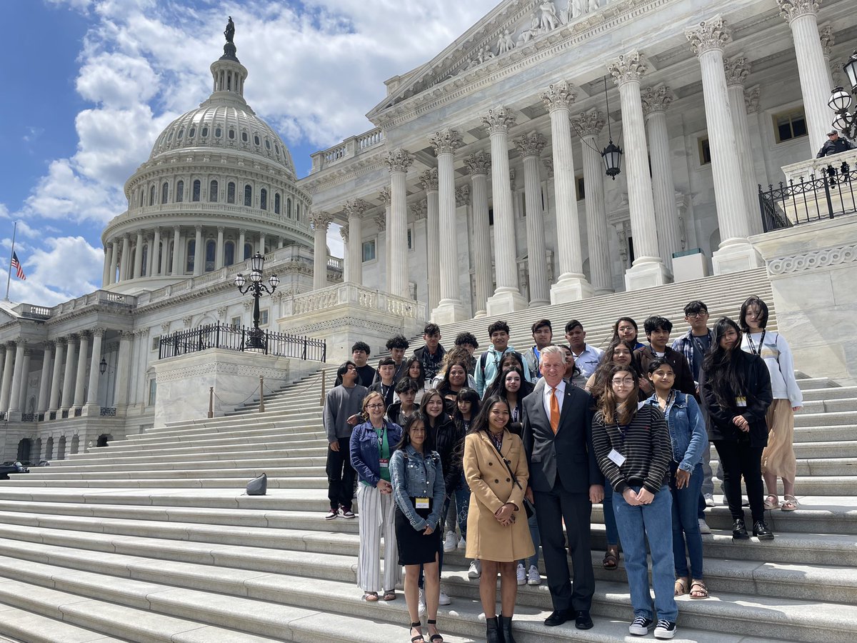 PrincipalSharp's tweet image. The Robertsdale High School students visit with Senator Tuberville in Washington DC today!  So proud
