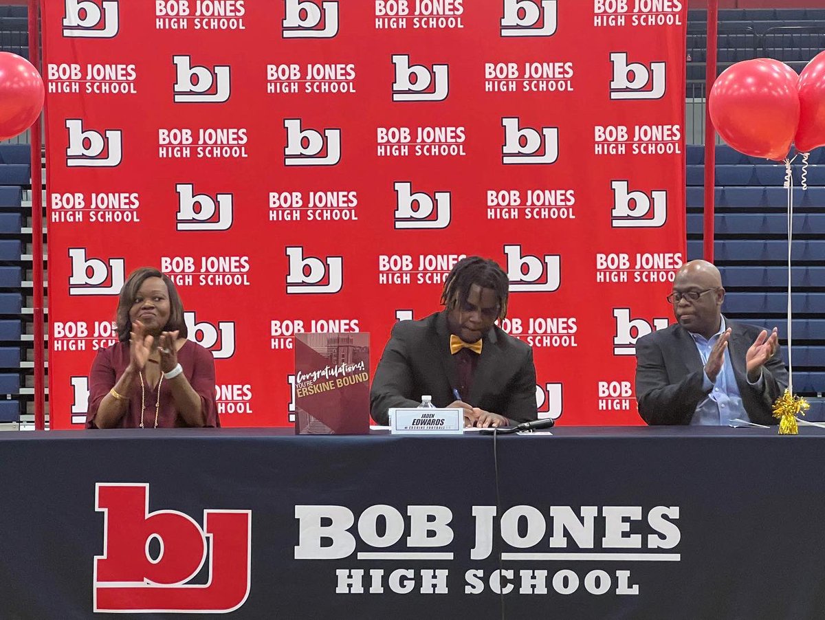 Bob Jones Football tweet media