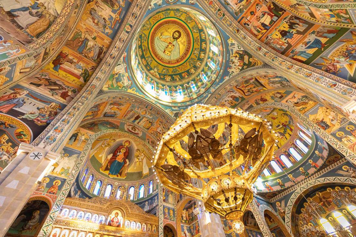 LBDEO_'s tweet photo. Cathédrale de la Dormition de la Mère de Dieu à Deva, en Roumanie. https://t.co/pSbntSzGuh