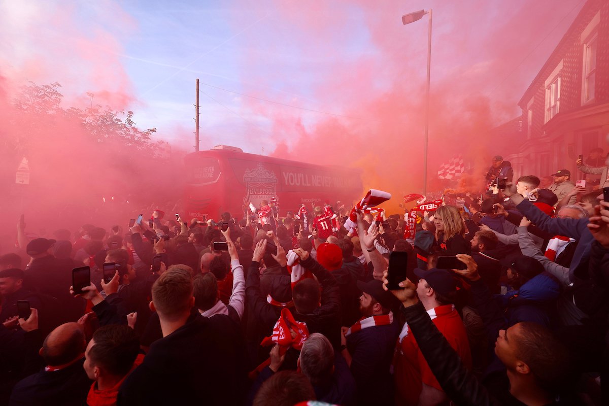 TheAnfieldWrap's tweet photo. Up the fucking Reds 🔴 https://t.co/qcid2jhtUt