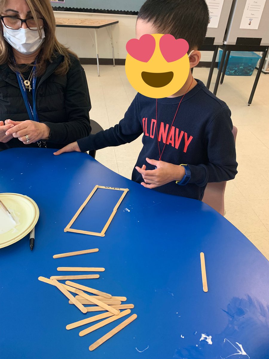 BonuraDiana's tweet image. Today in #math we constructed 2D shapes with popsicle sticks. How many different side shapes can we make? @WilshireES #ASD #CommunityClass