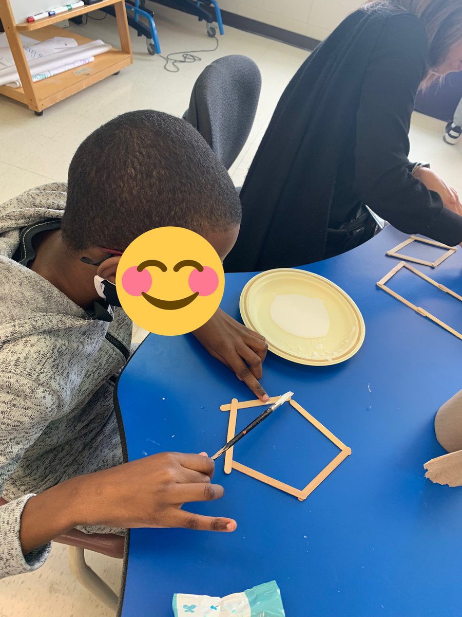 BonuraDiana's tweet image. Today in #math we constructed 2D shapes with popsicle sticks. How many different side shapes can we make? @WilshireES #ASD #CommunityClass