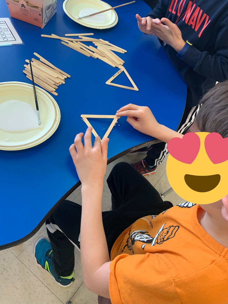 BonuraDiana's tweet image. Today in #math we constructed 2D shapes with popsicle sticks. How many different side shapes can we make? @WilshireES #ASD #CommunityClass