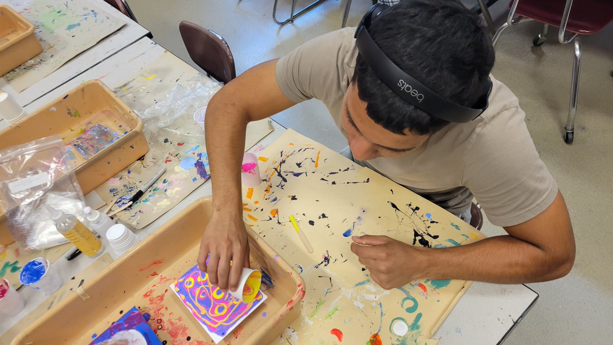 ArtTrojan's tweet photo. Acrylic Pouring in Action! @LWCHSTrojans @kgwhetsell @elvisepps @brittfeingold @Clevemaloon #acrylicpouring #funwithpaint #experimentalart https://t.co/d72G0BpBWp