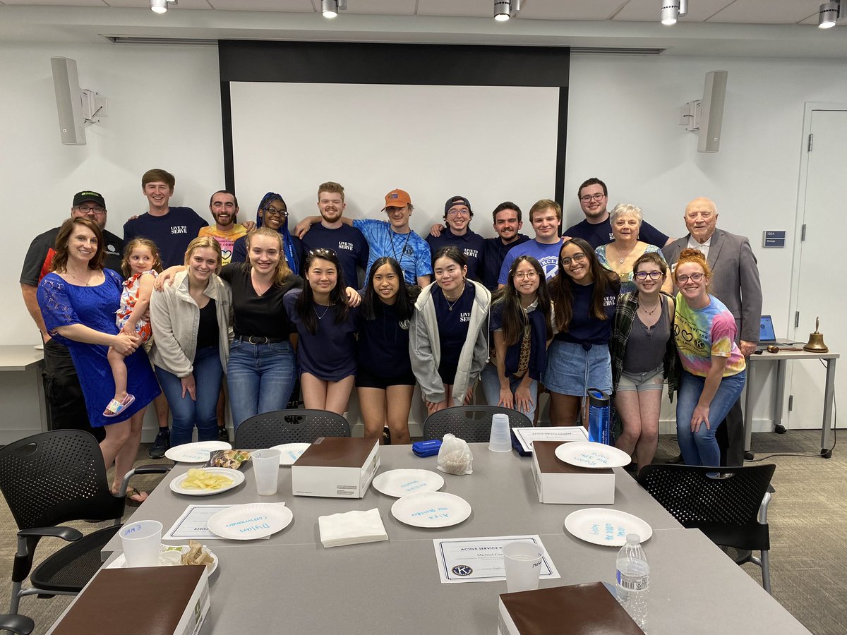 WeAreCircleK's tweet photo. That’s a wrap! 💙🤍
Penn State Circle K ended the 2021-2022 year with Panera, awards, senior send offs, a slideshow commemorating the wonderful year, and a fun, competitive game of guess the gibberish! 

Special thank you to Kiwanis and Aktion Club joining us at the banquet! ❤️ https://t.co/HFuss76FR6
