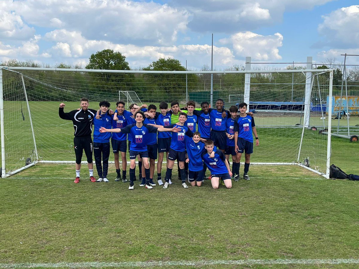 🏆CHAMPIOOONNNSSSSS 🏆 

An enormous congratulations to our U14 Royal team for winning the 2021/22 <a href="/EJALeague/">EasternJnrAlliance</a> season

Winning it in style with an emphatic 4-0 win over Cockfosters

#TeamWingate #Champions